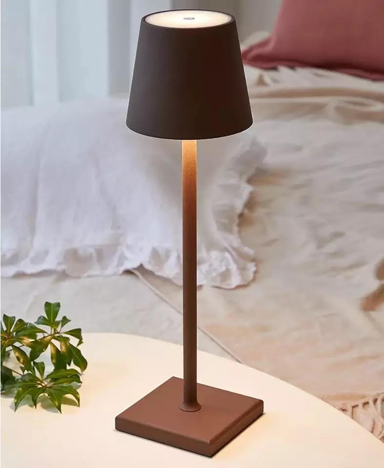 Lampe de table LED moderne sans fil